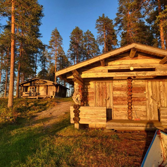 Lakeshore sauna