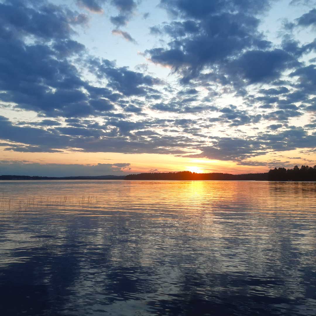 Ihaile auringon nousua ja laskua 