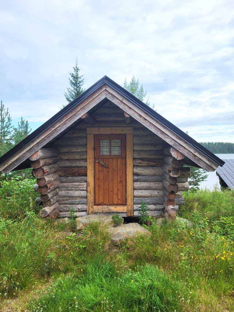 Sleeping hut